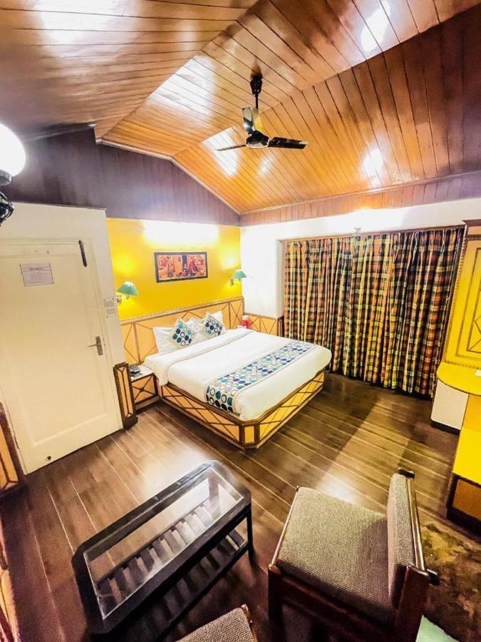Hotel Sangeet Simlá Kültér fotó
